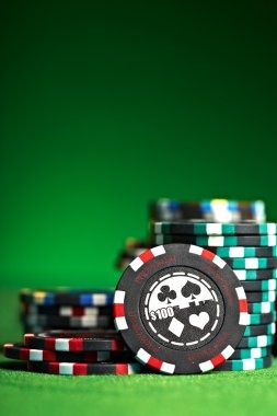 Caribbean Stud Poker payout table and hand rankings displayed on jalantogel live-dealer interface